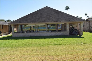 917 Palm Dr, Alamo, TX 78516 - photo 4