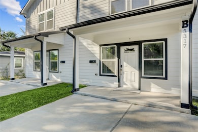 5317 Chennault Rd unit A / B, Houston, TX 77033 - photo 3