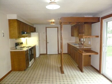 17 Woodlawn Rd, Hadley, MA 01035 - photo 6