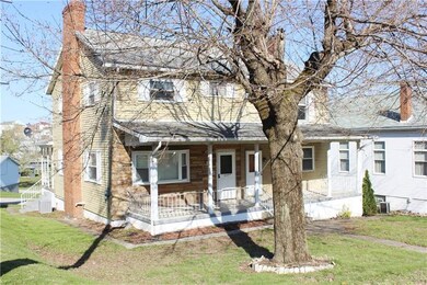 House 108 on left & House 106 on right