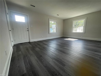 728 Bolling St, Franklin, VA 23851 - photo 3