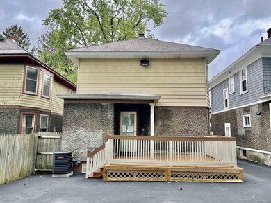 27 Columbia St, Schenectady, NY 12308 - photo 4