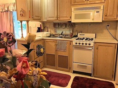 748 Long Shores Dr, Barrington, NH 03825 - photo 3