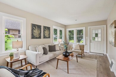 4342 Xenia Ave N, Minneapolis, MN 55422 - photo 2