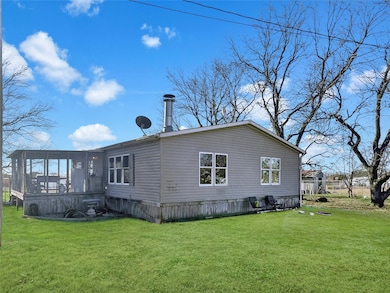 1100 Alford St, Graham, TX 76450 - photo 3