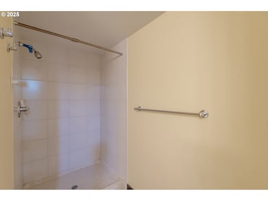 1030 NW 12th Ave unit 526, Portland, OR 97209 - photo 5