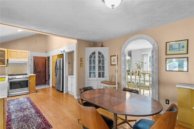 300 Country View Dr, Warwick, RI 02886 - photo 4