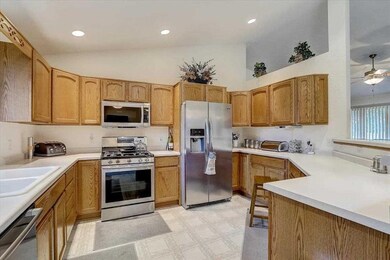 3117 Glenbarr Dr, Janesville, WI 53548 - photo 7