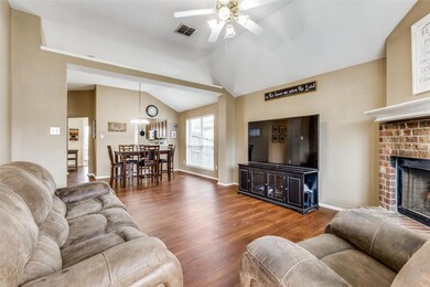 4704 Topaz Ln, Granbury, TX 76049 - photo 6