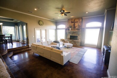 11403 Lago Vista, Helotes, TX 78023 - photo 5