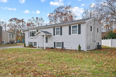 70 Deer Run, Plantsville, CT 06479 - photo 2