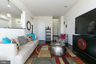 25243 Laureldale Terrace, Chantilly, VA 20152 - photo 7