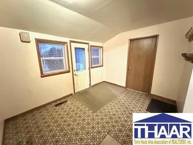 4376 E Gross Dr, Terre Haute, IN 47802 - photo 3