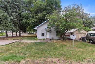 208 S Victoria St, Chewelah, WA 99109 - photo 2