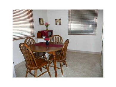 Eat-in Kitchen.