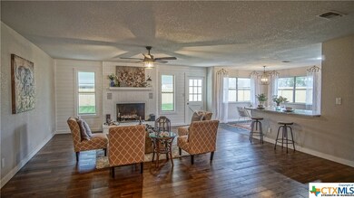 1347 Carnation Ln, New Braunfels, TX 78130 - photo 4