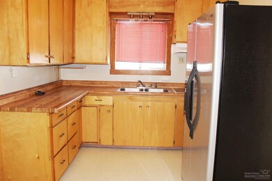 116 SW 3rd St, Redmond, OR 97756 - photo 4