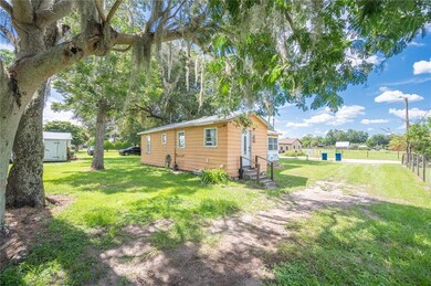 608 Cedar Ln, Fort Meade, FL 33841 - photo 4