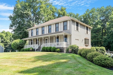 132 Lexington Rd, Dracut, MA 01826 - photo 3