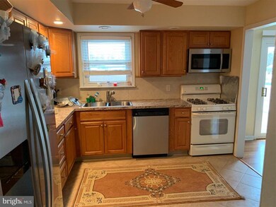 115 E Clayton Ave, Clayton, NJ 08312 - photo 5