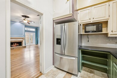 4511 Gilbert Ave unit 103, Dallas, TX 75219 - photo 7