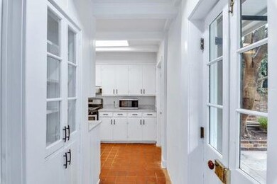 1112 Bourbon St, New Orleans, LA 70116 - photo 5