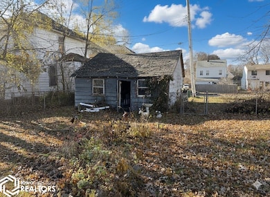 906 Morgan St, Keokuk, IA 52632 - photo 7