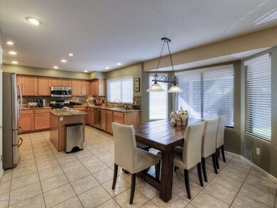 005_Dining & Kitchen