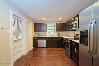 2852 Synhoff Dr W, Jacksonville, FL 32216 - photo 5