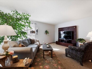 1208 Longman Dr, Shenandoah, IA 51601 - photo 5