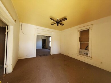 120 W Wallace St, Shawnee, OK 74801 - photo 5