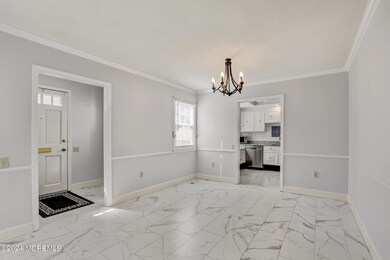 6 - Dining Room