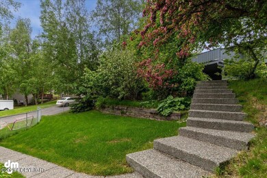 53-Front Yard_ELI03225-Edit