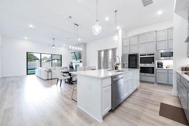 Open concept living never felt so good!