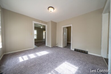 847 3rd St NW, Grand Rapids, MI 49504-4