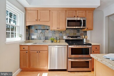 3573 S Stafford St unit A, Arlington, VA 22206 - photo 7