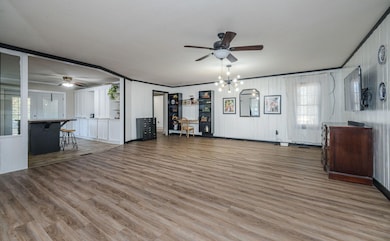 7-web-or-mls-2786TudorRd_08(1)