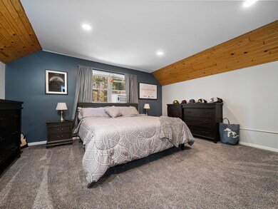 24-web-or-mls-A7402234