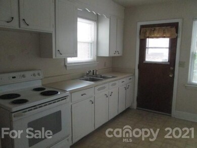 4220 Walker Rd, Charlotte, NC 28211 - photo 4