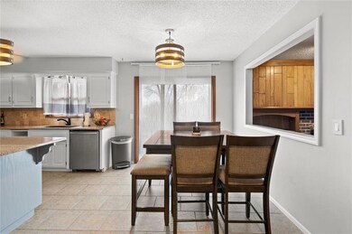 12305 W 74th Terrace, Shawnee, KS 66216 - photo 6