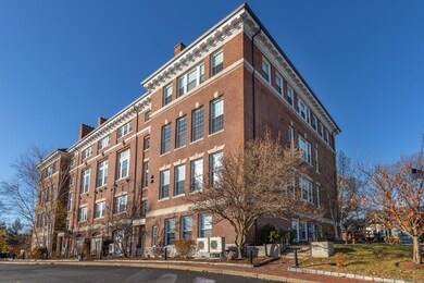 52 Sanborn St unit 205, Reading, MA 01867 - photo 2