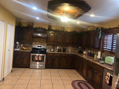 10135 Stoneway Dr, El Paso, TX 79925 - photo 7