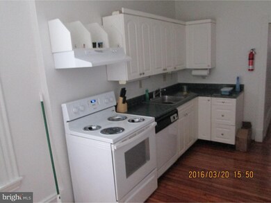 814 Thorn St, Reading, PA 19601 - photo 4