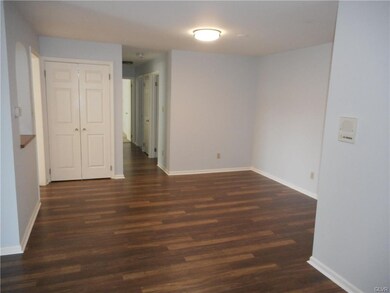 913 Cold Spring Rd unit 7, Allentown, PA 18103 - photo 3