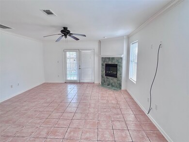 26 Regency Ln, Houston, TX 77088 - photo 5