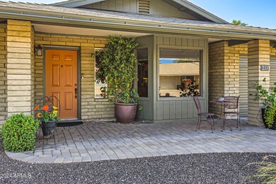 233 E. Angela Drive - MLS Sized - 004 -