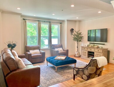 345 Belgrade Ave unit 9, Roslindale, MA 02131 - photo 5