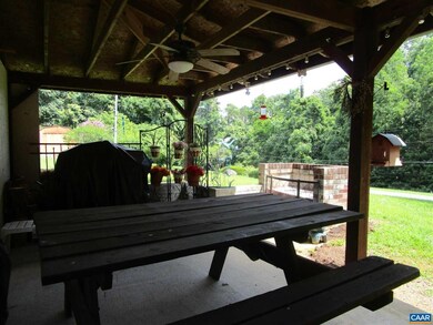 410 S Lakeshore Dr, Louisa, VA 23093 - photo 7