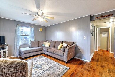 33 Burke St, Pawtucket, RI 02861 - photo 4