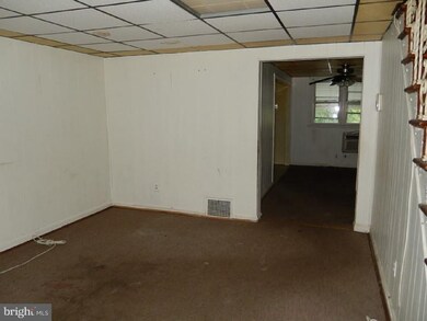 210 Golf Rd, Darby, PA 19023 - photo 5